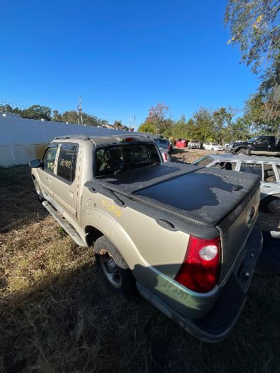 2005 Ford Explorer Sport Trac Location - Ford - Row 36 - Stock # H50903