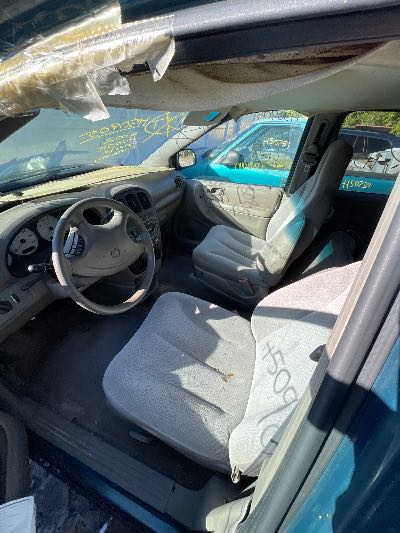 2002 Dodge Grand Caravan Location - Chrysler - Row 42 - Stock # H50905