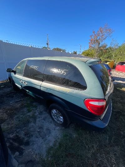 2002 Dodge Grand Caravan Location - Chrysler - Row 42 - Stock # H50905