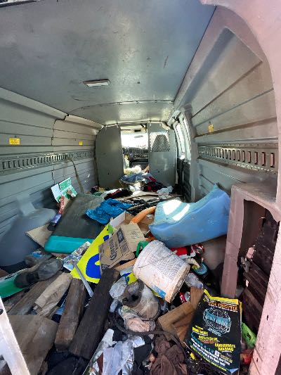 2002 Chevrolet Express Location - Large Trucks & Vans - Row 27 - Stock # H50823