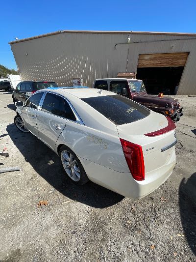 2013 Cadillac XTS Location - GM - Row 32 - Stock # H50913