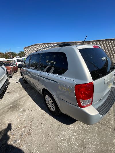 2012 Kia Sedona Location - Imports - Row 2 - Stock # H50917