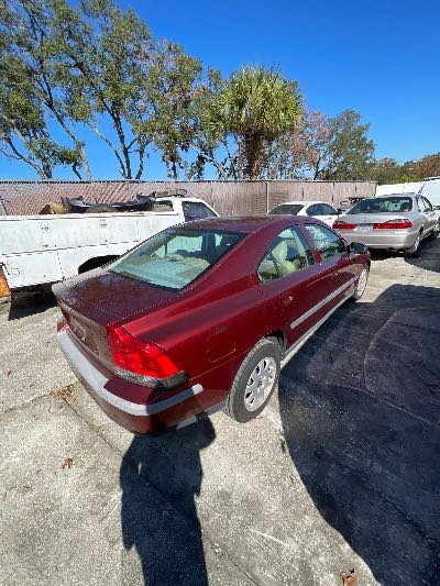 2002 Volvo S60 Location - Imports - Row 6 - Stock # H50908