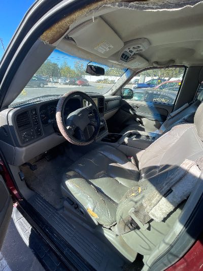 2003 Chevrolet Suburban Location - Large Trucks & Vans - Row 25 - Stock # H50968