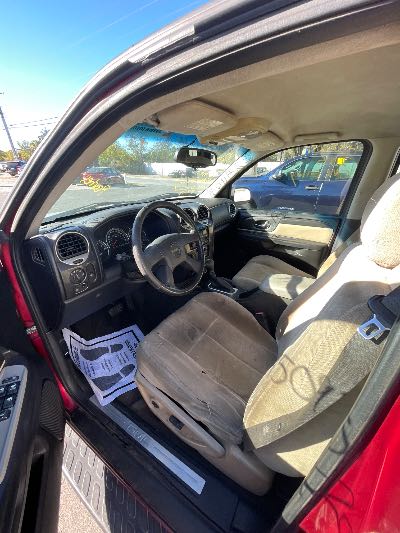 2005 GMC Envoy Location - GM - Row 27 - Stock # H50930