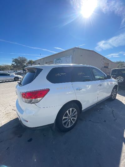 2013 Nissan Pathfinder Location - Imports - Row 1 - Stock # H50975