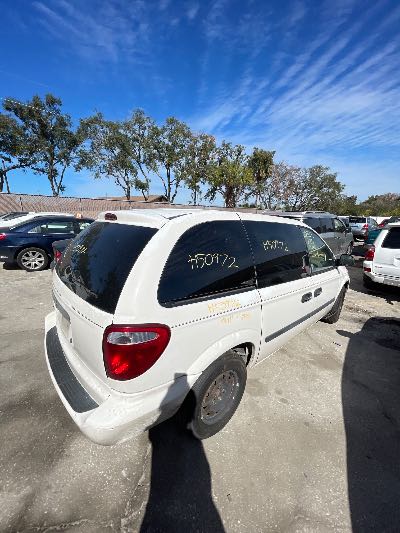 2005 Chrysler Town & Country Location - Chrysler - Row 43 - Stock # H50972