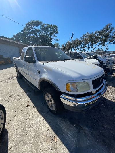 2003 Ford F-150 Location - Large Trucks & Vans - Row 26 - Stock # H50983