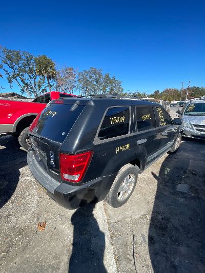 2005 Jeep Grand Cherokee Location - Chrysler - Row 39 - Stock # H51019
