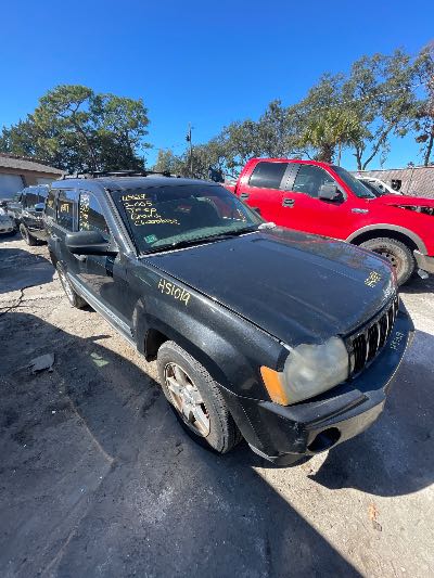 2005 Jeep Grand Cherokee Location - Chrysler - Row 39 - Stock # H51019