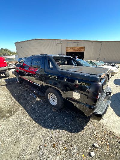 2007 Chevrolet Avalanche Location - Large Trucks & Vans - Row 30 - Stock # H51023
