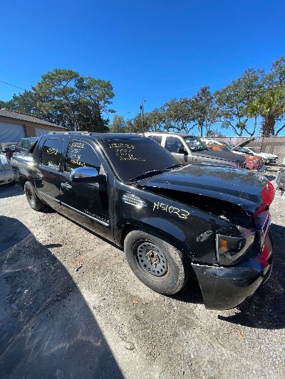 2007 Chevrolet Avalanche Location - Large Trucks & Vans - Row 30 - Stock # H51023