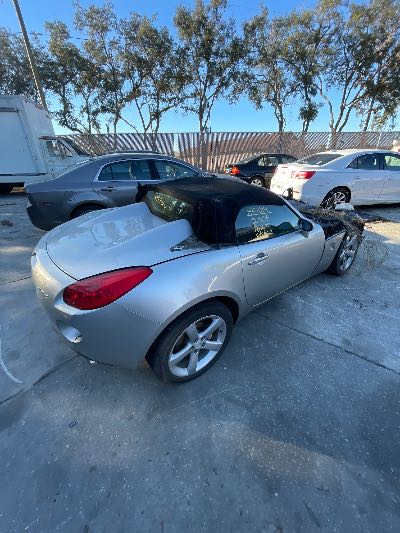 2006 Pontiac Solstice Location - GM - Row 27 - Stock # H51014