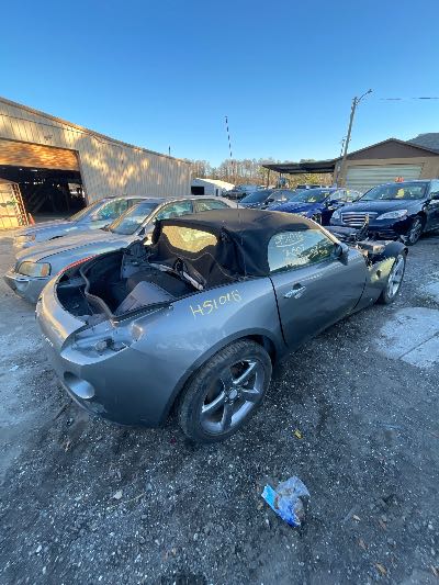 2007 Pontiac Solstice Location - GM - Row 27 - Stock # H51016