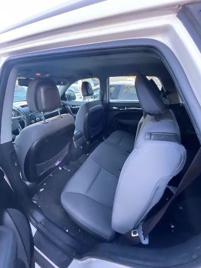 2012 Kia Sorento Location - Imports - Row 2 - Stock # H51007