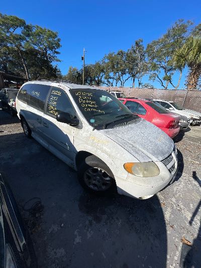 2001 Dodge Grand Caravan Location - Chrysler - Row 44 - Stock # H51046