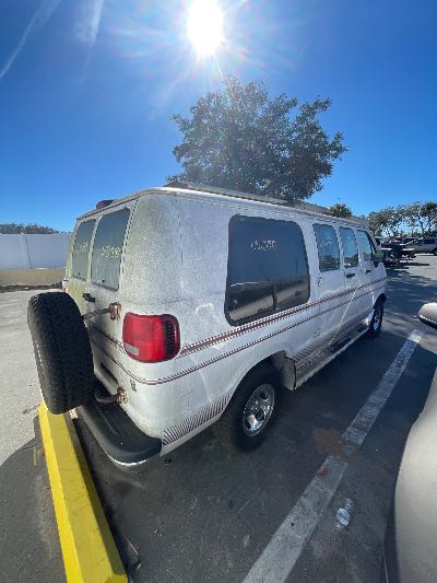 1996 Dodge Ram Van Location - Large Trucks & Vans - Row 27 - Stock # H51050