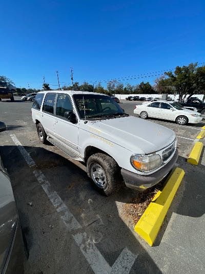 1996 Ford Explorer Location - Ford - Row 36 - Stock # H51058