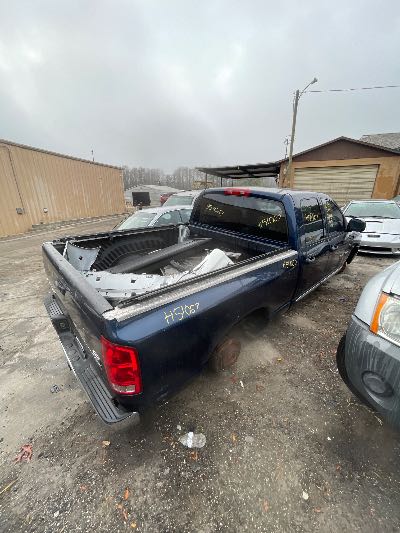 2004 Dodge Ram 1500 Location - Large Trucks & Vans - Row 27 - Stock # H51067