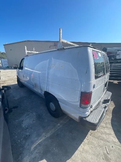 2001 Ford Econoline Location - Large Trucks & Vans - Row 29 - Stock # H51123