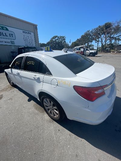 2014 Chrysler 200 Location - Chrysler - Row 44 - Stock # H51121