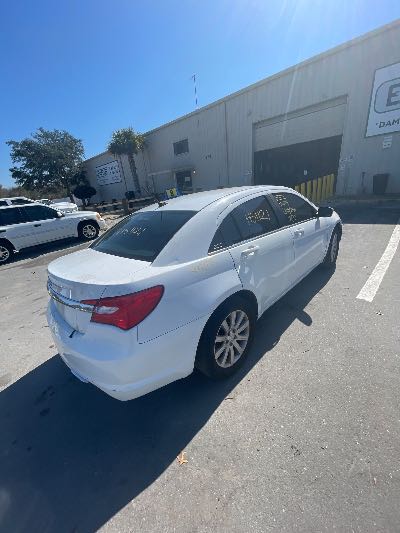 2014 Chrysler 200 Location - Chrysler - Row 44 - Stock # H51121