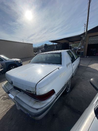 1995 Buick Roadmaster Location - GM - Row 31 - Stock # H51133