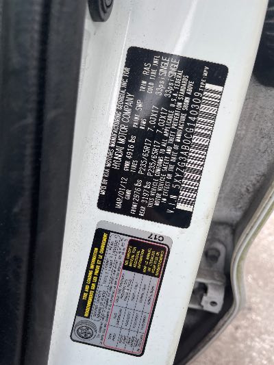 2012 Hyundai Santa Fe Location - Imports - Row 7 - Stock # H51140