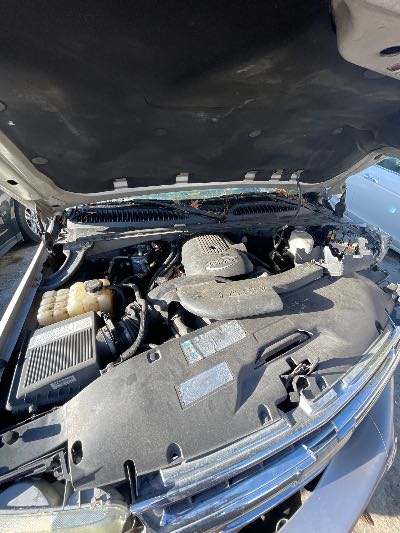 2004 Chevrolet Tahoe Location - Large Trucks & Vans - Row 29 - Stock # H51092