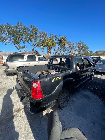 2001 Ford Explorer Sport Trac Location - Ford - Row 37 - Stock # H51086