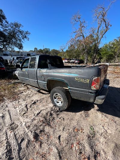 1999 Dodge Ram 1500 Location - Large Trucks & Vans - Row 28 - Stock # H51138