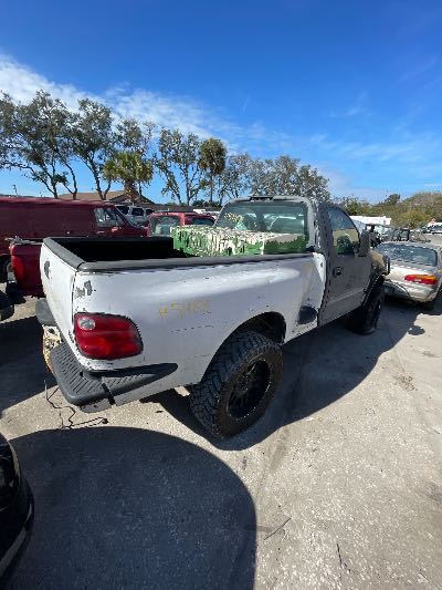 2001 Ford F-150 Location - Large Trucks & Vans - Row 28 - Stock # H51188