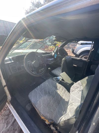 1991 Mazda B-Series Location - Ford - Row 25 - Stock # H51171