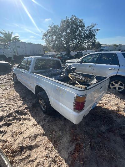 1991 Mazda B-Series Location - Ford - Row 25 - Stock # H51171