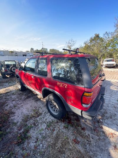 1995 Ford Explorer Location - Ford - Row 25 - Stock # H51178