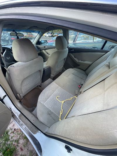 2009 Nissan Altima Location - Imports - Row 11 - Stock # H51181