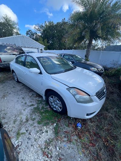 2009 Nissan Altima Location - Imports - Row 11 - Stock # H51181