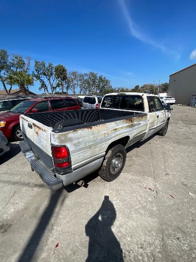1997 Dodge Ram 2500 Location - Large Trucks & Vans - Row 29 - Stock # H51215