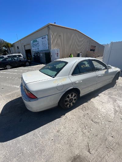 2005 Lincoln LS Location - Ford - Row 26 - Stock # H51245