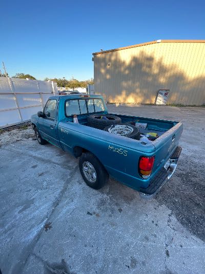 1996 Mazda B-Series Location - Ford - Row 27 - Stock # H51255