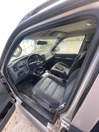 2004 Ford Explorer Sport Trac Location - Ford - Row 27 - Stock # H51322