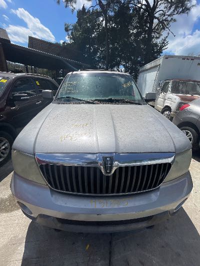 2004 Lincoln Navigator Location - Large Trucks & Vans - Row 36 - Stock # H51345