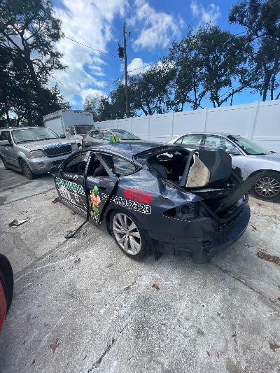 2015 Tesla Model S Location - Imports - Row 25 - Stock # H51344
