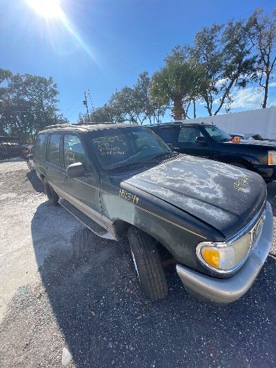 2001 Mercury Mountaineer Location - Ford - Row 27 - Stock # H51349