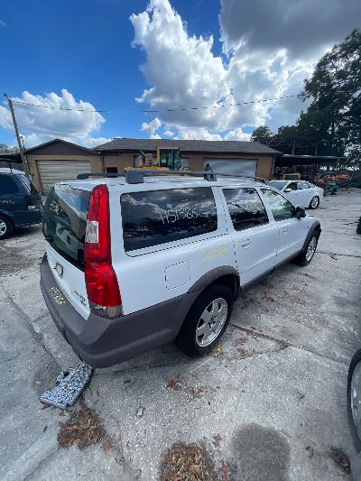 2004 Volvo XC70 Location - Imports - Row 24 - Stock # H51386
