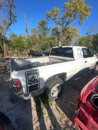 2001 Dodge Ram 1500 Location - Large Trucks & Vans - Row 35 - Stock # H51337