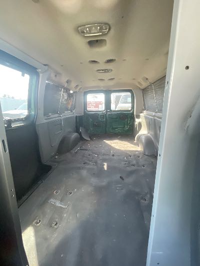 2003 Ford Econoline Location - Large Trucks & Vans - Row 29 - Stock # H50959
