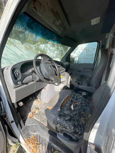 1998 Ford Econoline Location - Large Trucks & Vans - Row 14 - Stock # H48662