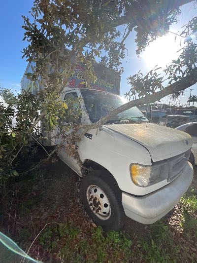 1998 Ford Econoline Location - Large Trucks & Vans - Row 14 - Stock # H48662