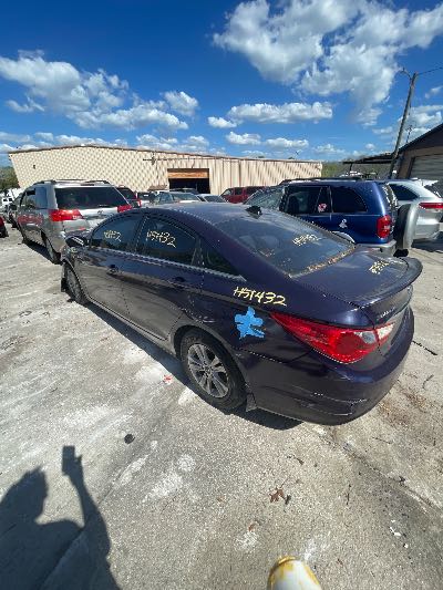 2013 Hyundai Sonata Location - Imports - Row 21 - Stock # H51432